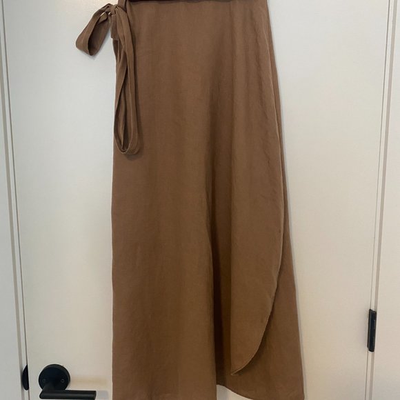 Aritzia - Wilfred - Linen Blouse and Skirt Set - Nutmeg - Size XS - Picture 10 of 10